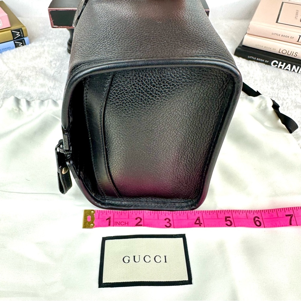 GUCCI Black Leather Toiletry Cosmetic Case Pouch for Man or Woman - Picture 15 of 16
